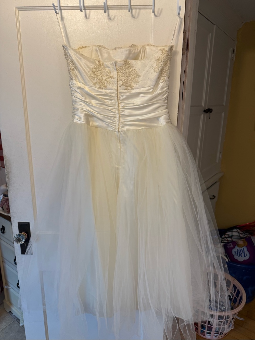 Jessica McClintock Ivory Tea Length Gown with Gold Lace Accents - Picture 4 of 8